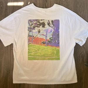 Urban Outfitters NYC court tee🤍